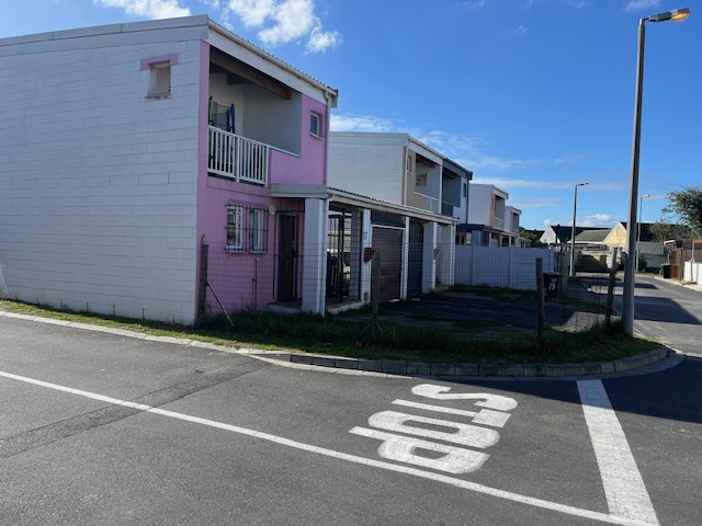 2 Bedroom Property for Sale in Ruyterwacht Western Cape